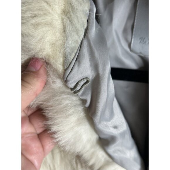 Vintage Koslows Women's Short White Fur Coat Hook and Eye Close See Measurement - Picture 3 of 6